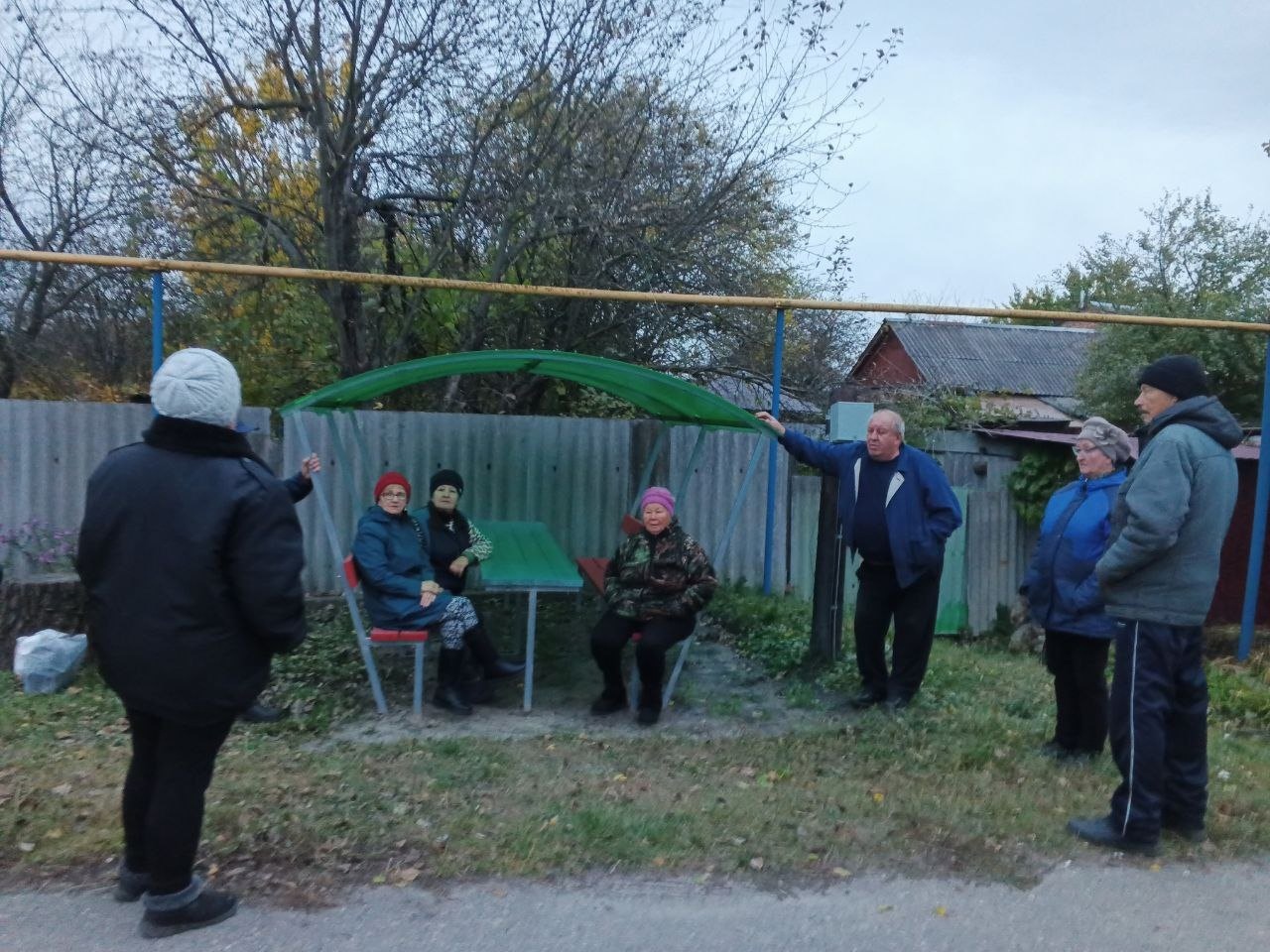 Проводятся встречи депутатов Поселкового собрания.