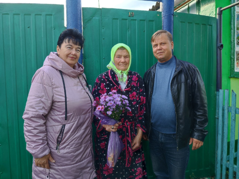 Поздравление жителей городского поселения "Поселок Пятницкое" с Днем пожилого человека.